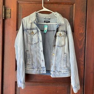 Prosperity NWT denim jacket size large.